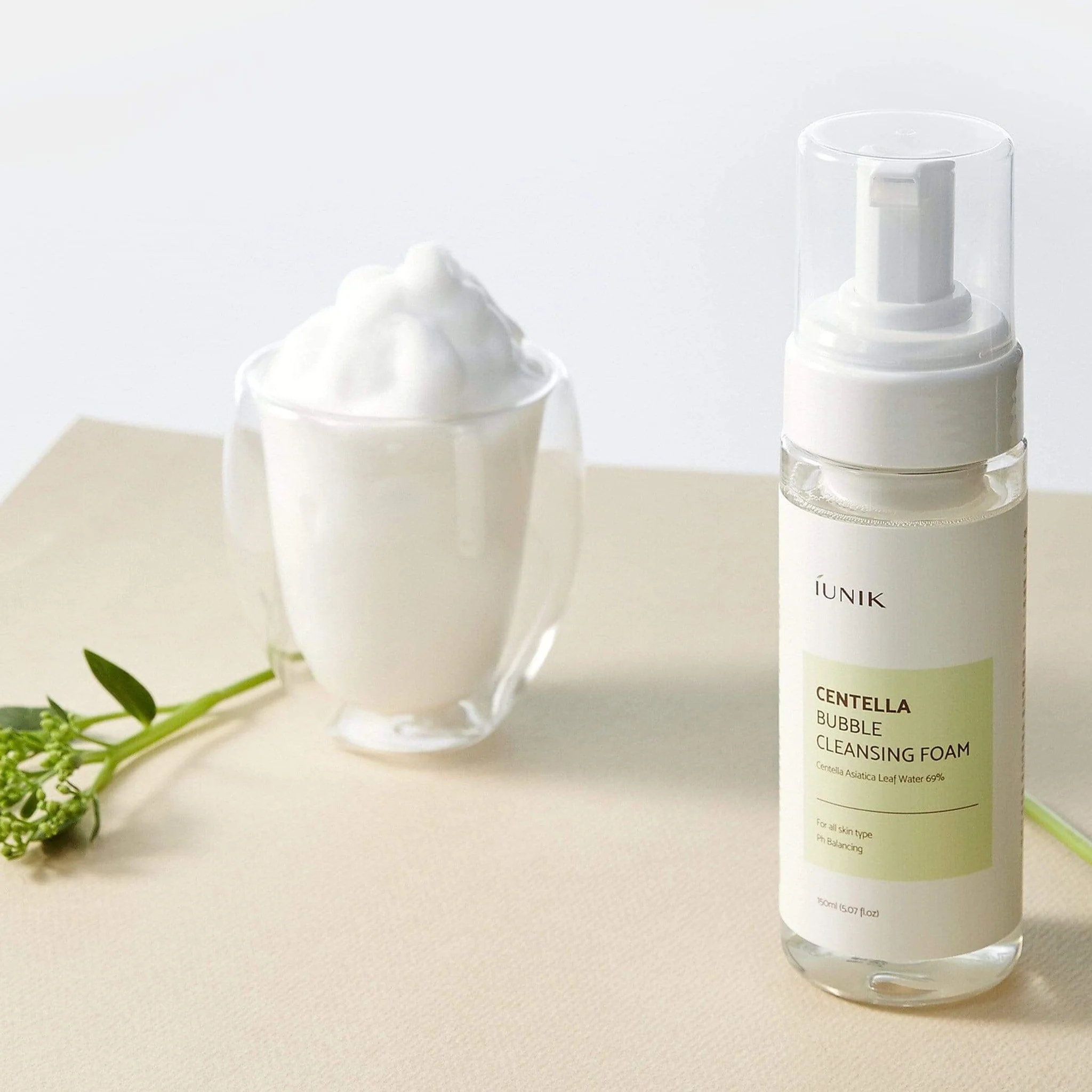 iUNIK Centella Bubble Cleansing Foam: Pembersih Lembut untuk Kulit Sensitif